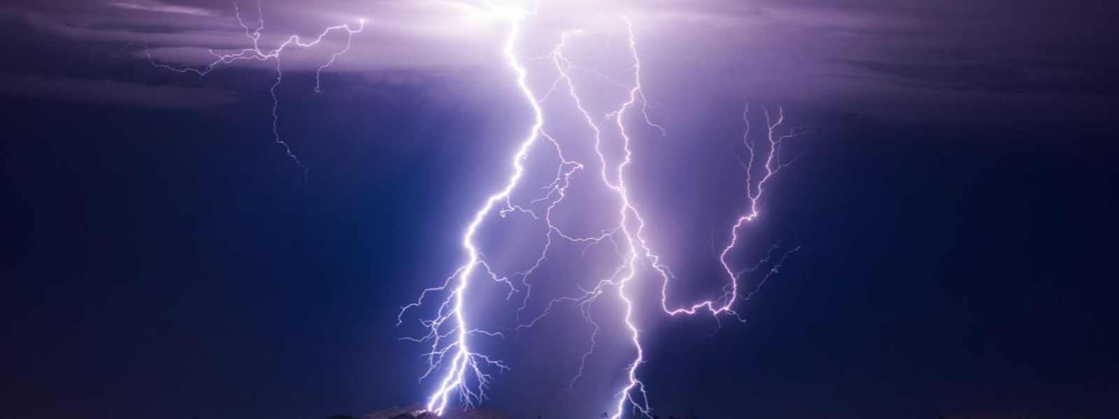 ප්‍රදේශ රැසකට ප්‍රභල අකුණු පිළිබඳ අනතුරු ඇඟවීම්!.